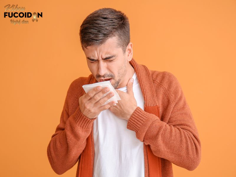 Nôn ra máu là bệnh gì? Phương pháp điều trị hiệu quả Ho ra máu là hiện tượng máu trào ra từ đường hô hấp