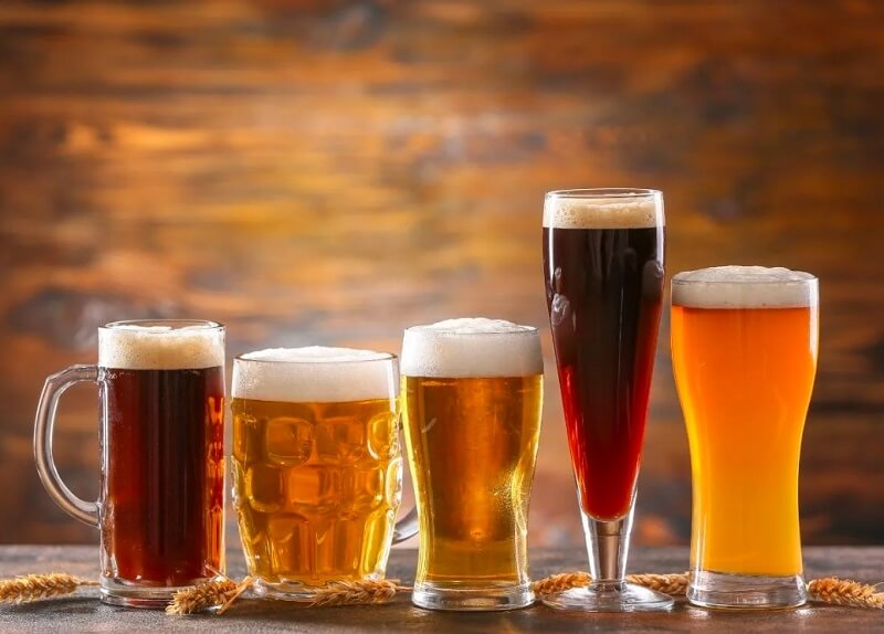 Giải mã triệu chứng Ợ hơi - chua, nóng liên tục Tránh các thực phẩm kích thích dạ dày như rượu bia