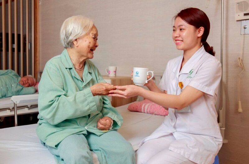 Ung thư dạ dày di căn hạch và thông tin cần biết Tiên lượng sống của người bệnh có thể phụ thuộc vào tuổi tác, tình trạng sức khỏe