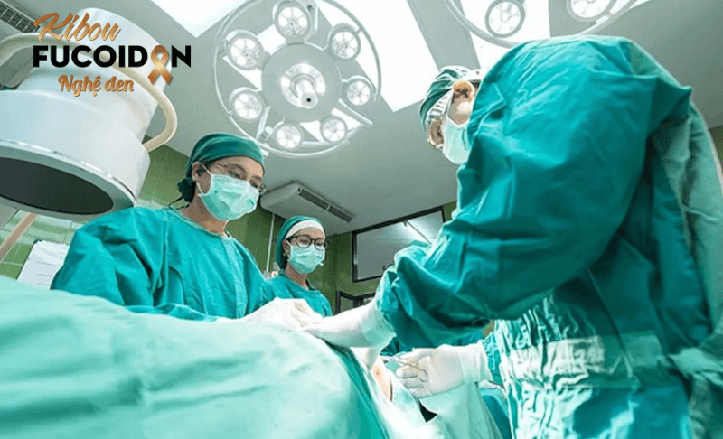 Phẫu thuật là phương pháp điều trị ưu tiên hàng đầu cho bệnh nhân ung thư đại trực tràng