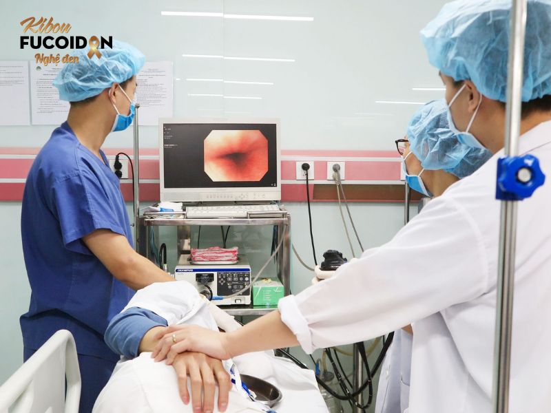 Dấu hiệu ung thư đại tràng giai đoạn 1 và cách điều trị hình ảnh siêu âm nội soi