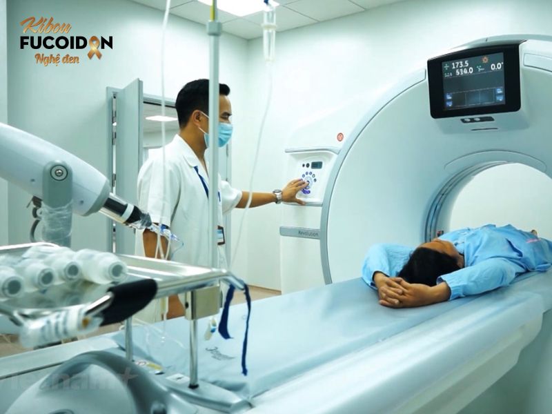 Triệu chứng và cách điều trị ung thư đại tràng giai đoạn 2 Xạ trị điều trị ung thư đại tràng giai đoạn 2