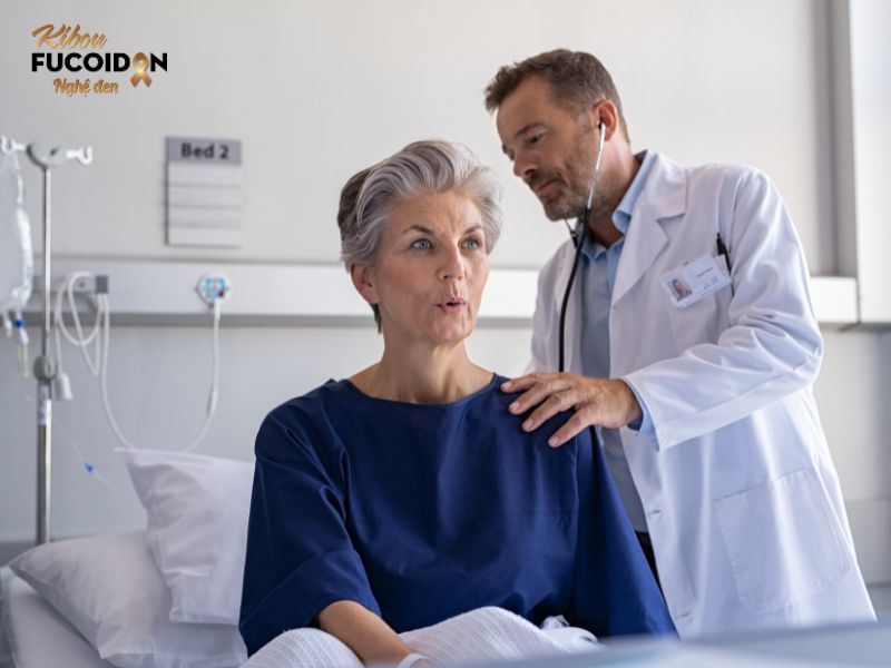 Chăm sóc người bệnh ung thư phổi giúp người bệnh cảm thấy dễ chịu hơn Chăm sóc người bệnh ung thư phổi giúp người bệnh cảm thấy dễ chịu hơn