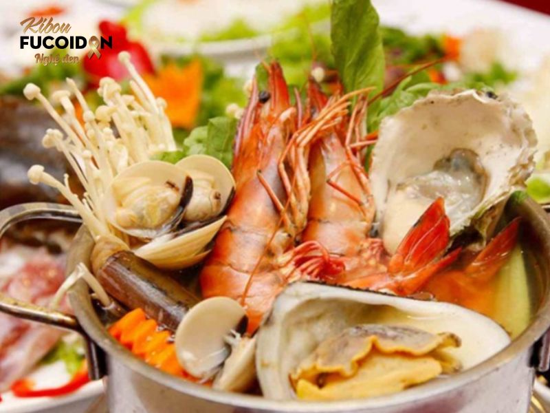 Bệnh nhân ung thư phổi nên hạn chế ăn tôm 