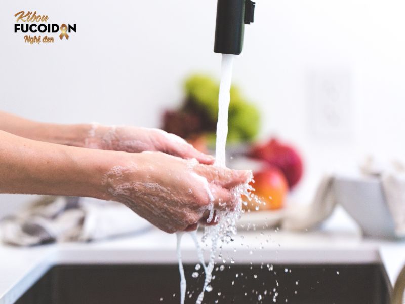Rửa tay sạch sẽ để phòng ngừa lây nhiễm vi khuẩn HP Rửa tay sạch sẽ để phòng ngừa lây nhiễm vi khuẩn HP