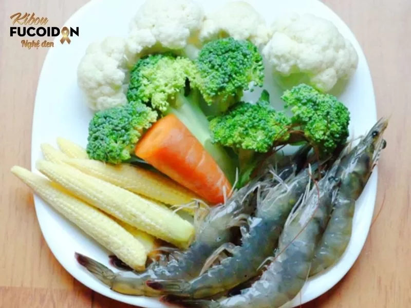 Cảnh báo: Người bị ung thư có nên ăn tôm không? Kết hợp tôm với các loại rau xanh trong bữa ăn để cân bằng dinh dưỡng