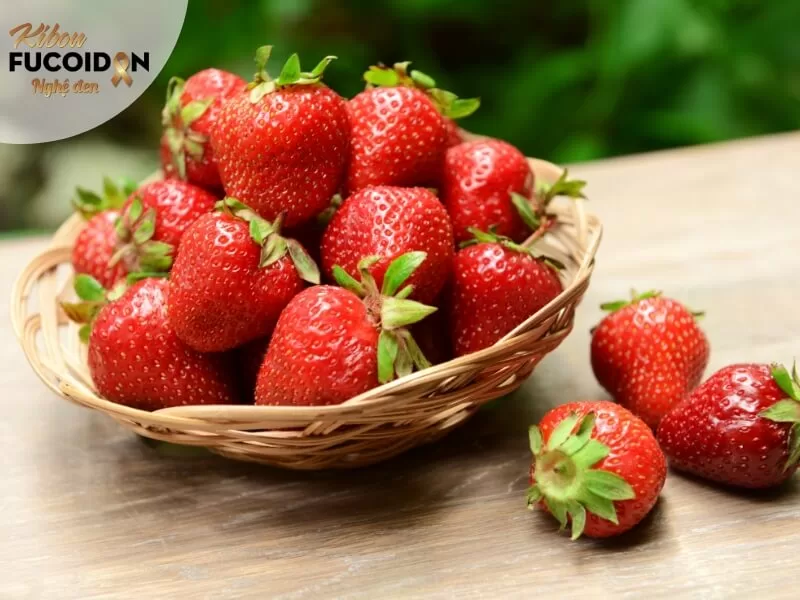 Giải đáp: Ung thư tuyến giáp nên ăn trái cây gì? Dâu tây là sự lựa chọn phù hợp dành cho người mắc bệnh ung thư tuyến giáp