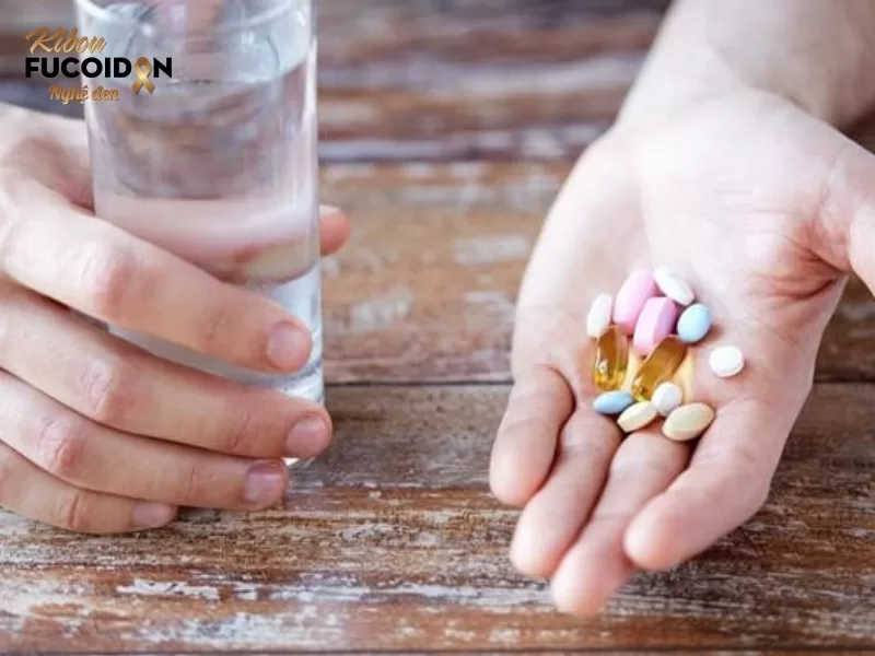 Chuyên gia giải đáp: Bị tuyến giáp có ăn được đậu đen không? Sử dụng thuốc tây cùng với đậu đen có thể gây tương tác