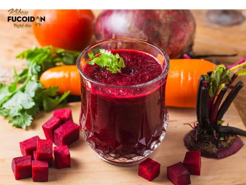 Thực hư thông tin củ dền chữa ung thư ? Giải đáp từ chuyên gia Uống 1-2 ly nước ép củ dền mỗi ngày có thể giúp tăng cường hệ miễn dịch, hỗ trợ quá trình điều trị ung thư