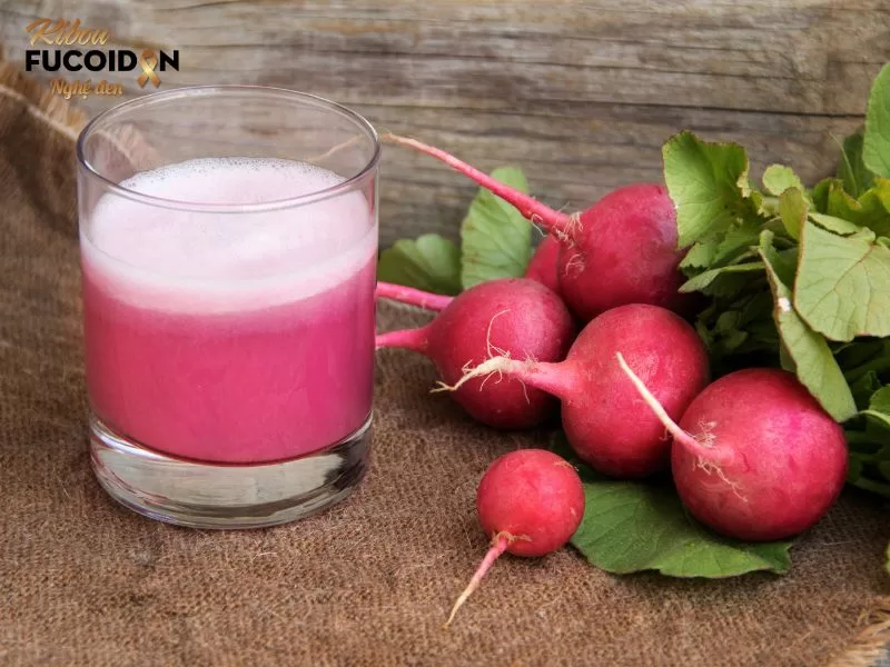 Nước ép củ cải đường chứa nhiều vitamin C và vitamin A, giúp tăng cường hệ miễn dịch