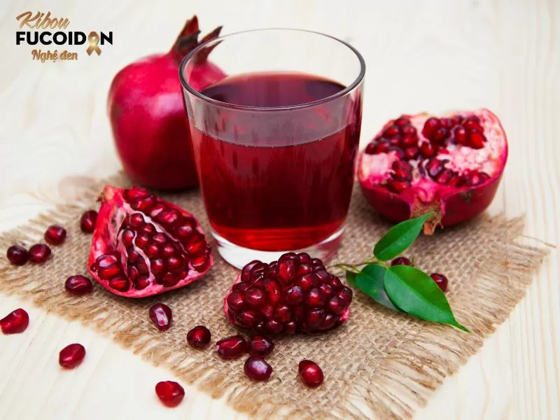 Uống nước gì tốt cho tuyến giáp? Giải đáp từ chuyên gia Nước ép lựu giúp người bệnh phục hồi nhanh hơn