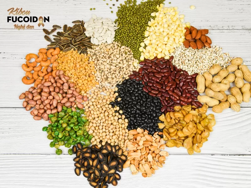 Người bệnh nên thường xuyên bổ sung các loại ngũ cốc nguyên hạt như lúa mì, các loại đậu,... 