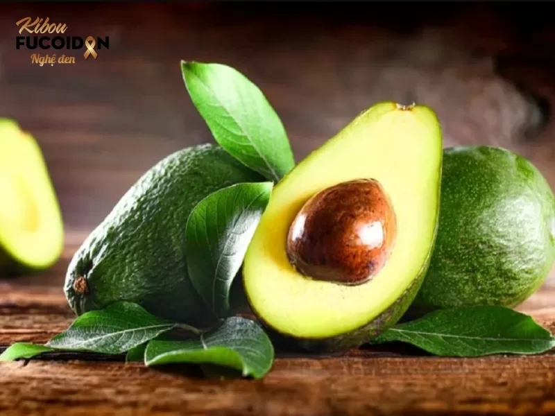Trong quả bơ có chứa glutathione và acid oleic giúp chống gốc tự do, phòng ung thư hiệu quả.