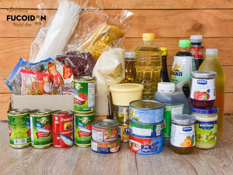 Thực phẩm đóng hộp tuy tiện lợi, dễ sử dụng nhưng lại rất nghèo dinh dưỡng và chứa nhiều chất bảo quản và phụ gia độc hại