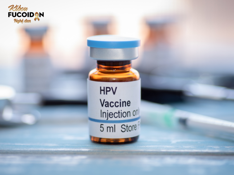HPV là tên viết tắt của Human Papillomavirus, một nhóm virus rất phổ biến lây truyền qua đường tình dục